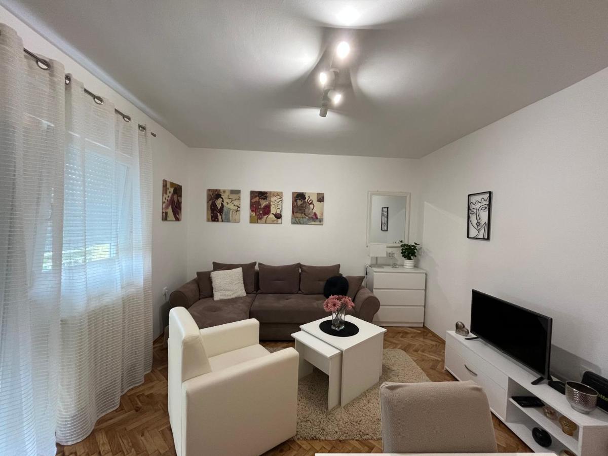 Apartment Sophie Novi Sad Exterior foto